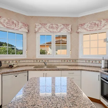 La Perla By Interhome * Fanadix